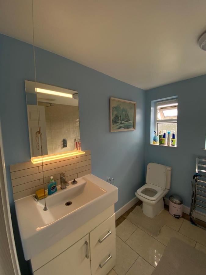 19 Shrewsbury Walk Apartment ไอล์เวิร์ธ ภายนอก รูปภาพ