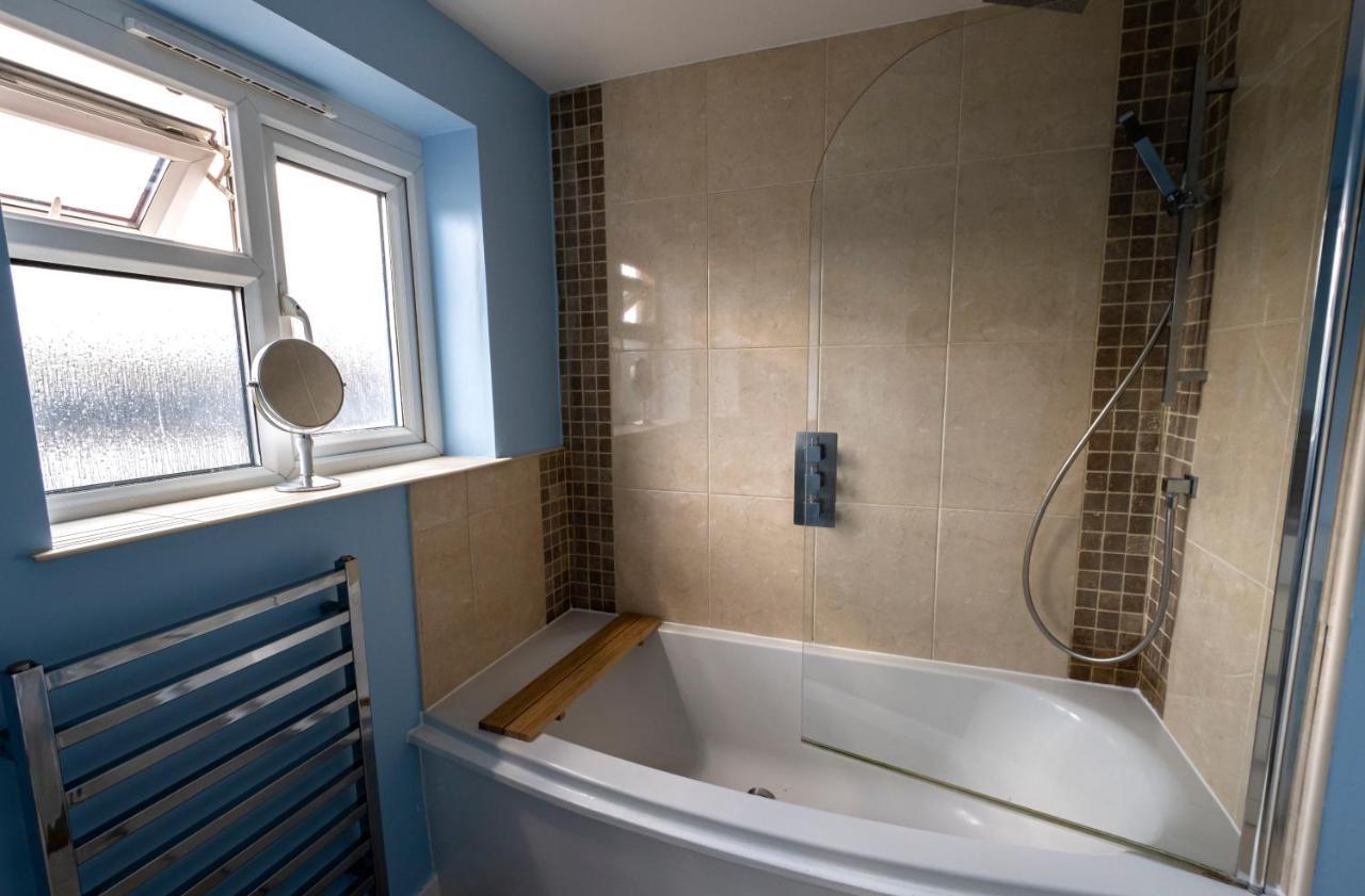 19 Shrewsbury Walk Apartment ไอล์เวิร์ธ ภายนอก รูปภาพ