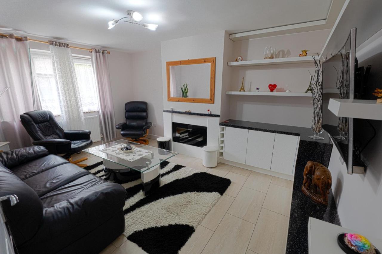 19 Shrewsbury Walk Apartment ไอล์เวิร์ธ ภายนอก รูปภาพ